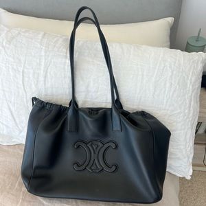 CELINE CABAS DRAWSTRING CUIR TRIOMPHE IN GRAINED CALFSKIN